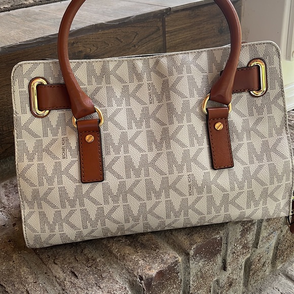 Michael kors purse and wallet bundle tan and brown - Picture 6 of 9